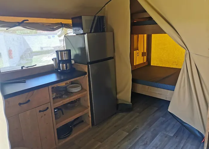 Adria - Glamping Tent アンカラン